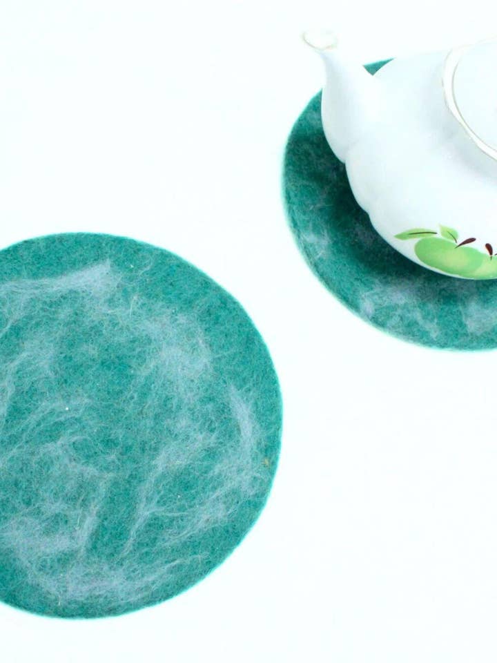 Wool Felted Heat-Resistant Non-Slip Eco-Friendly Trivet Set for wholesale by Woollyfelt