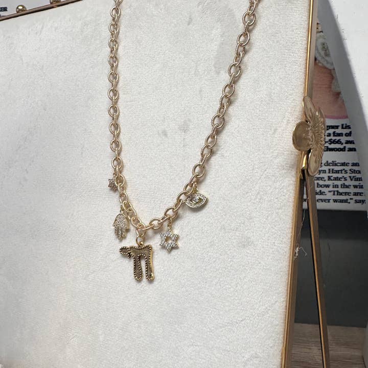 Love, Lisa - Wholesale Pendant/Charm Necklace - Debbie Jewish Chai To Life Charm Necklace Gold & Silver