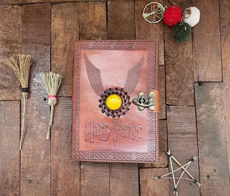 MNM HANDICRAFTS – wholesale Journal och dagbok – Harry Potter läderjournal med trollformelboken, trollkarlsbok2