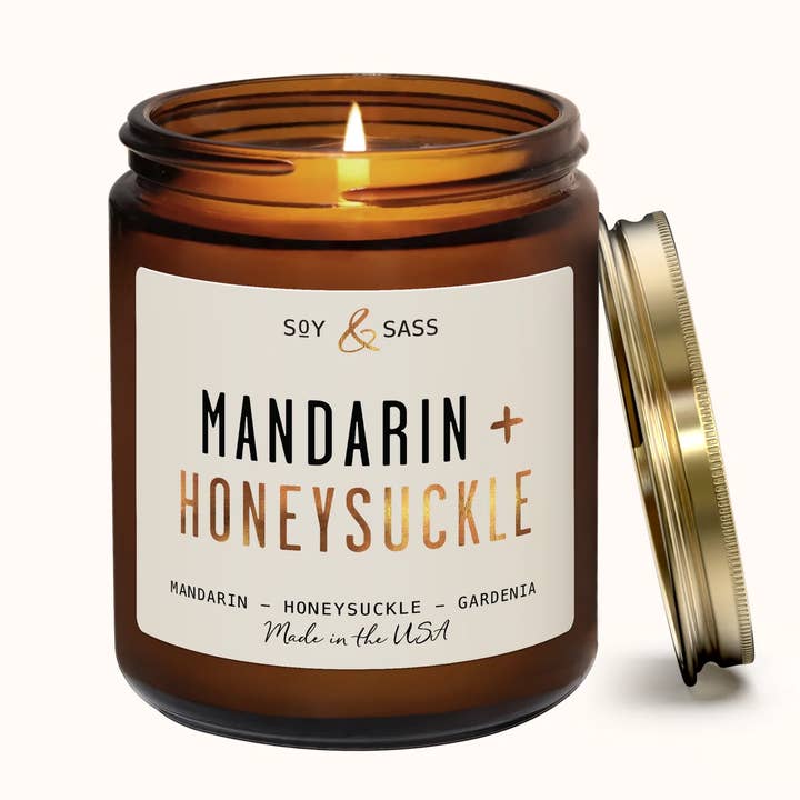 Candela di soia al caprifoglio e mandarino 7,2 oz Decorazioni per la casa e regali (Copia) per la vendita all'ingrosso da parte di Soy and Sass