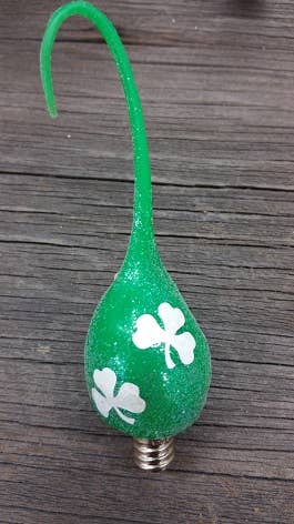 Vickie Jean's Creations Inc - Wholesale Light Bulb/Puck - Green Shamrock Silicone Bulb0