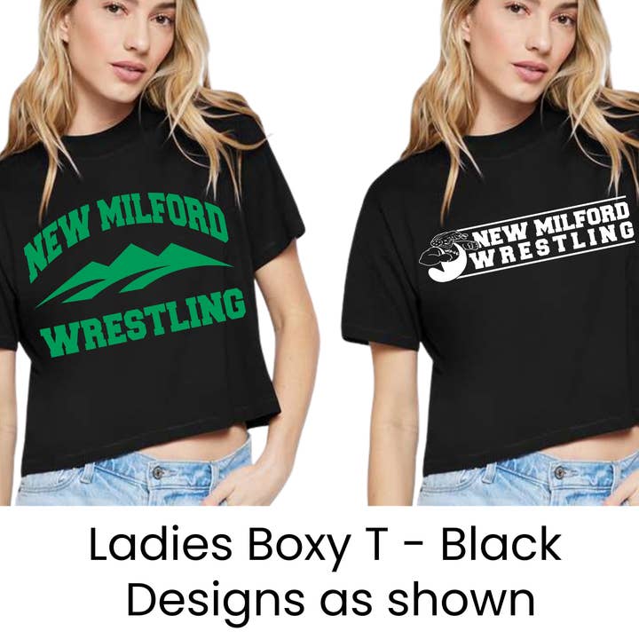 NMWA New Milford Wrestling Damen Boxy T-Shirt in Schwarz - Logos wie abgebildet für den Großhandel von Lasting Impressions CT