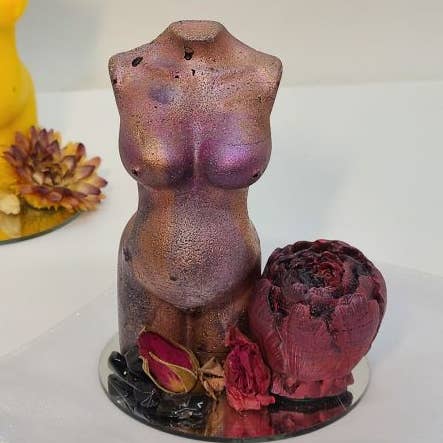 Melmade Scents - Wholesale Novelty Candle - Fertility Goddess Statue