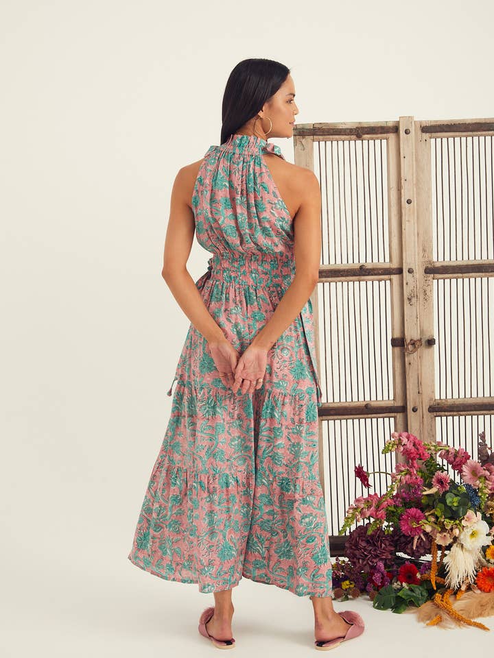 Kopal – Großhandel Kleid – Damen – HEERA KLEID - ROSAFARBENER DSCHUNGEL-PRINT