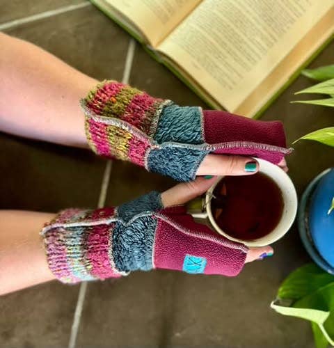 Jax Upcycled - Wholesale Gloves - Women's - Upcycled Sweater Unisex Fingerless gloves Jewel tone Colors1