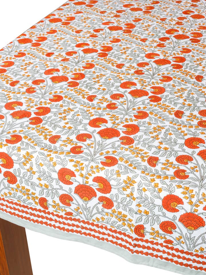 Scarlet & Slate: Tovaglia in cotone con stampa floreale a blocchi per la vendita all'ingrosso da parte di Tiramisu