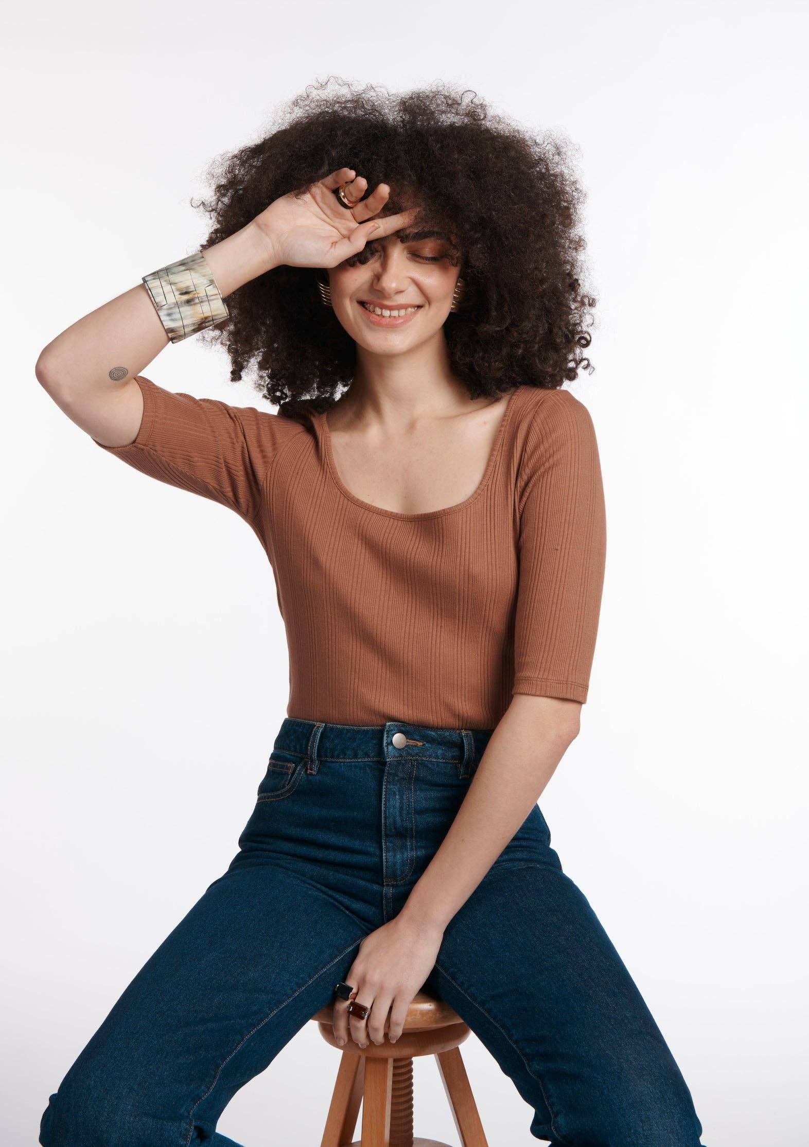 MADE IN SENS - Wholesale Knit Top - Women's - Taffa solid chocolate T-shirt3