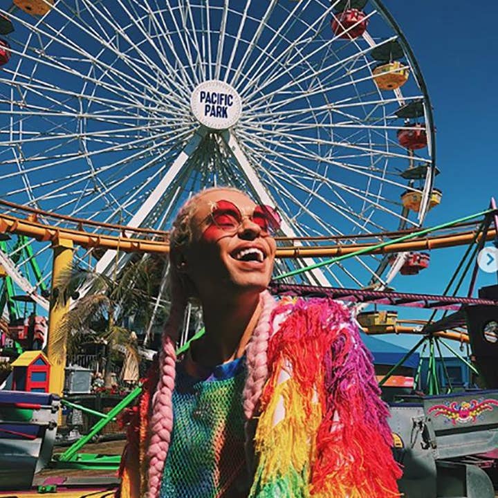 Emblem Eyewear - Wholesale Sunglasses - Women's - Indie Palm Tree Gradient Lens Round Hippie Sunglasses