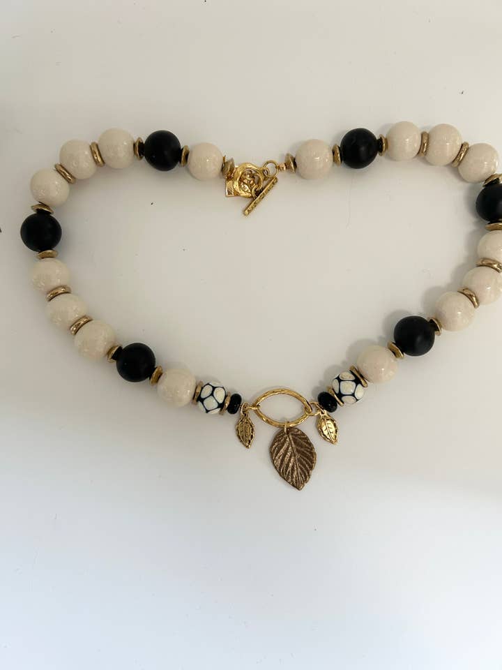 Halsband Paris för wholesale av Onitscha Bijoux