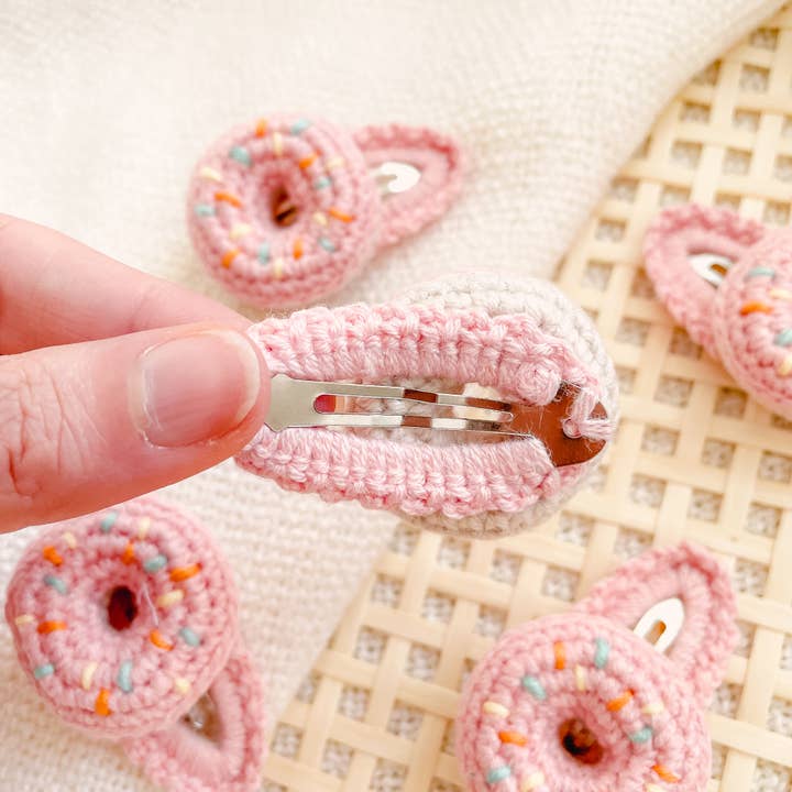 miniwhale studio - Wholesale Hair Clip - Kids - Hand-Made Crochet Donut Hair Clips