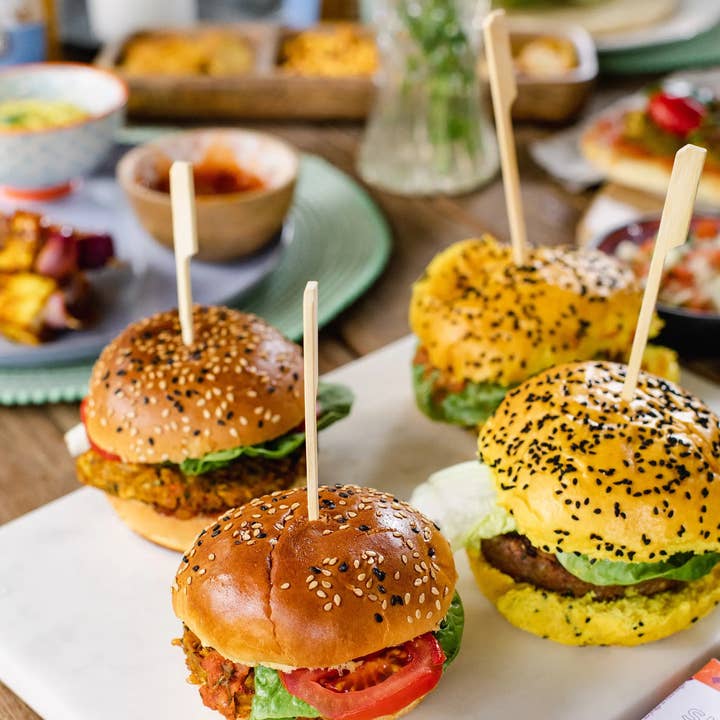 The BBQ Lovers' Curry Kit for wholesale by Tyga