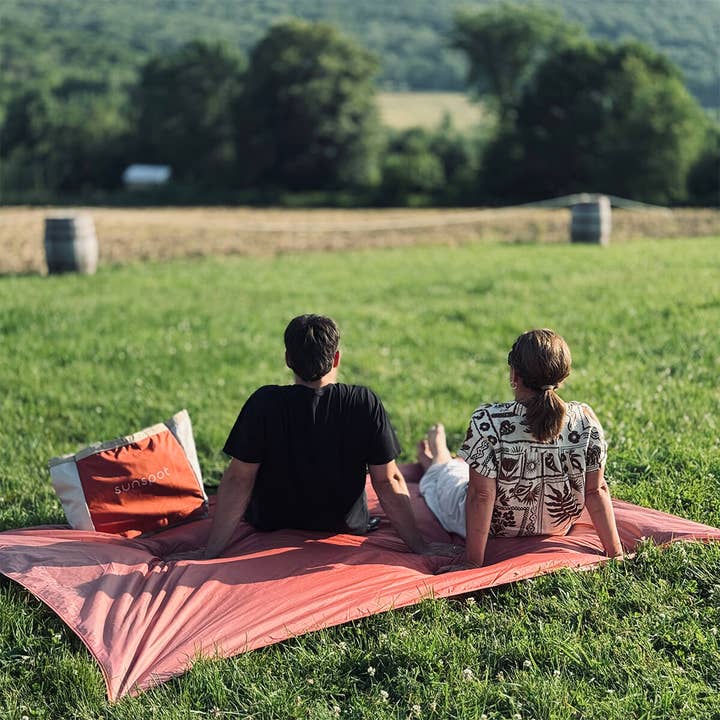 ULTRALITE Beach Blanket for wholesale by SunSpot