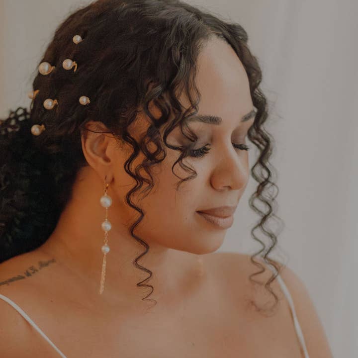 Pendientes Largos de Perlas MADISON con Borlas para venta al por mayor de Blair Nadeau Bridal Adornments