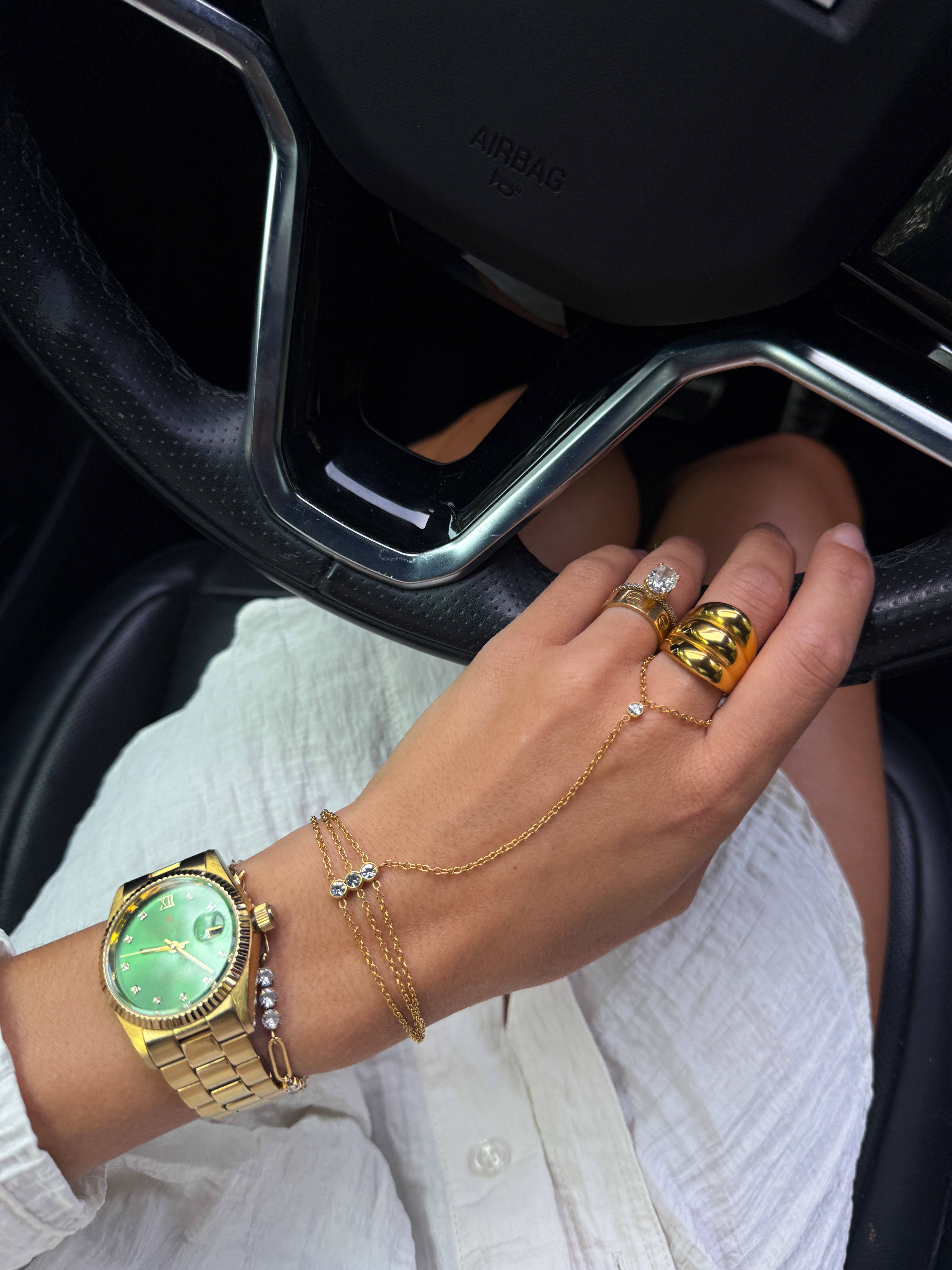 CHANSUTTPEARLS - Wholesale Link & Chain Bracelet - BENTLEY HAND CHAIN2