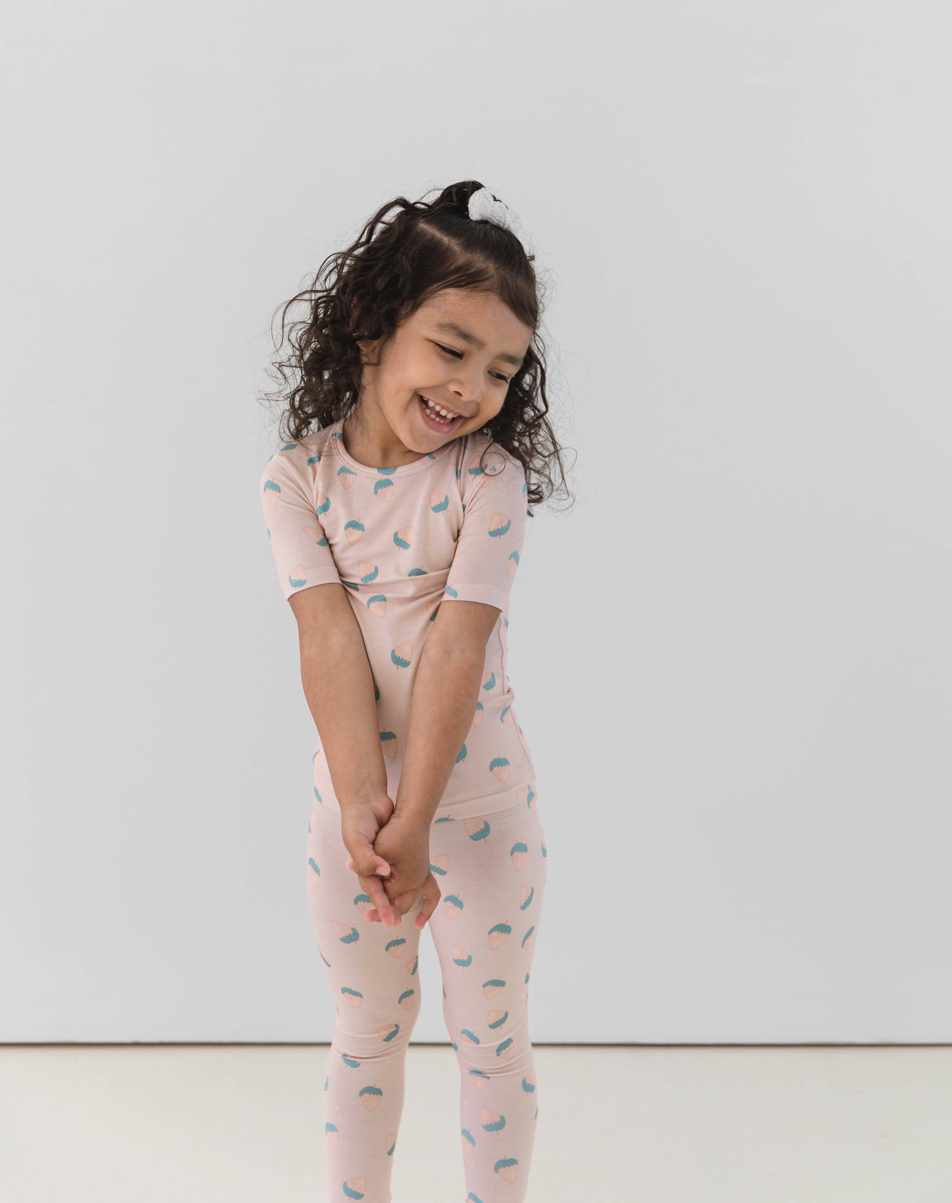 Modern Roots Kids Co. – wholesale Pyjamasset - Barn – Bambuset | jordgubbar1