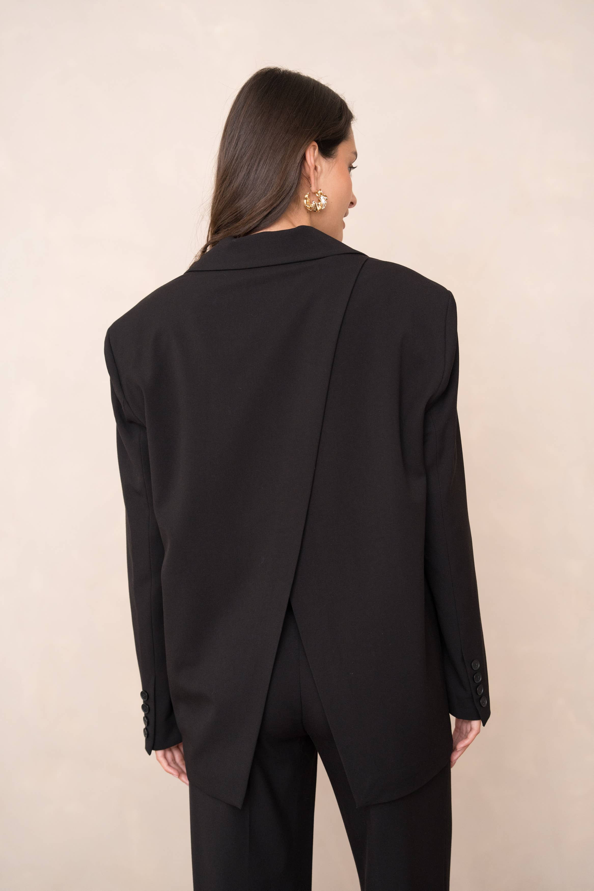Attentif Paris - Wholesale Blazer - Women's - Oversized double-breasted jacket with back opening13
