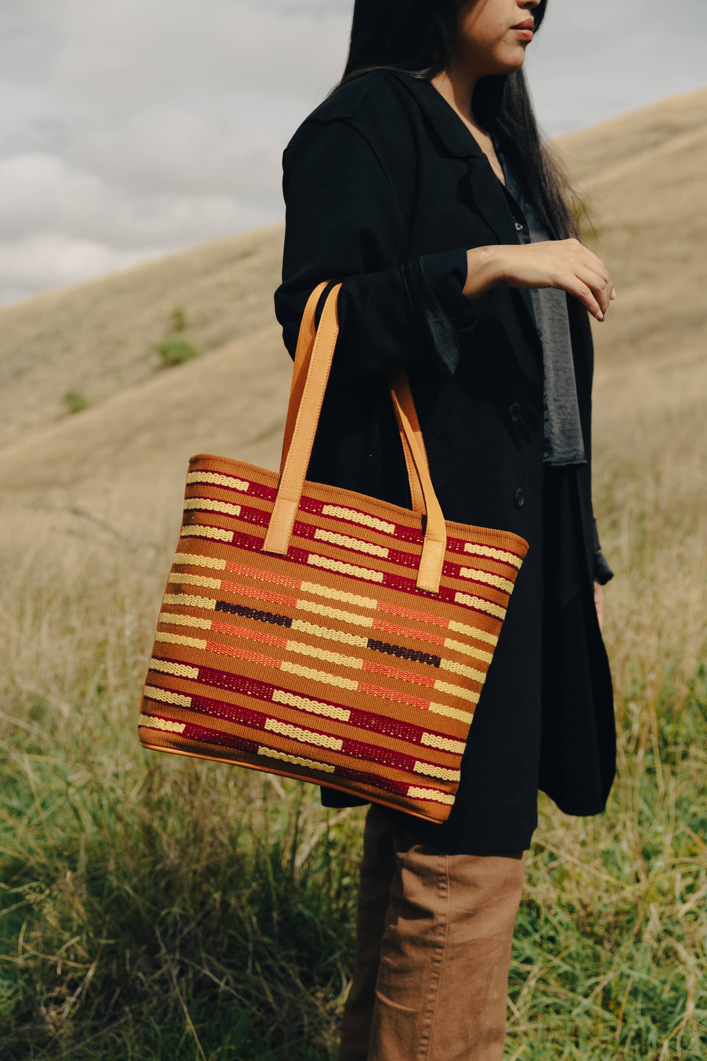 Awamaki - Wholesale Tote Bag - Women's - Woven Zip Tote2