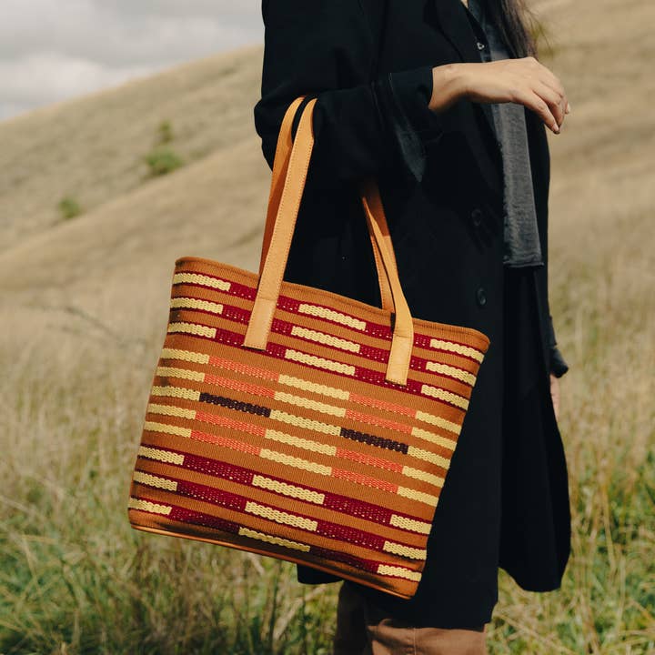 Awamaki - Wholesale Tote Bag - Women's - Woven Zip Tote2