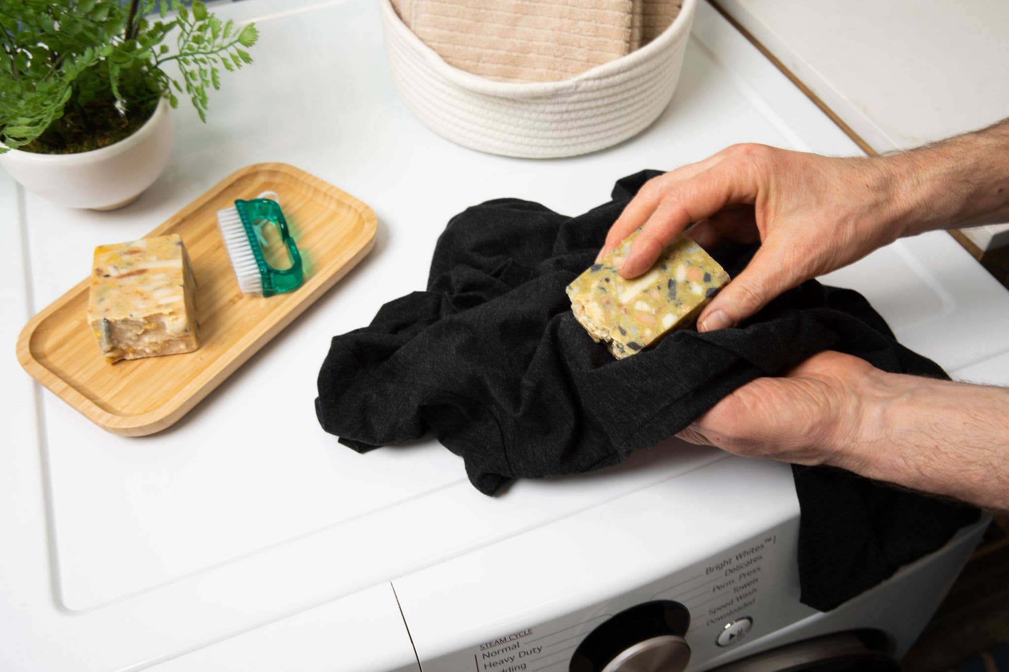 SallyeAnder – Engroshandel Sæbestykke – Hogwash! ™ Pletfjernende Sæbe2