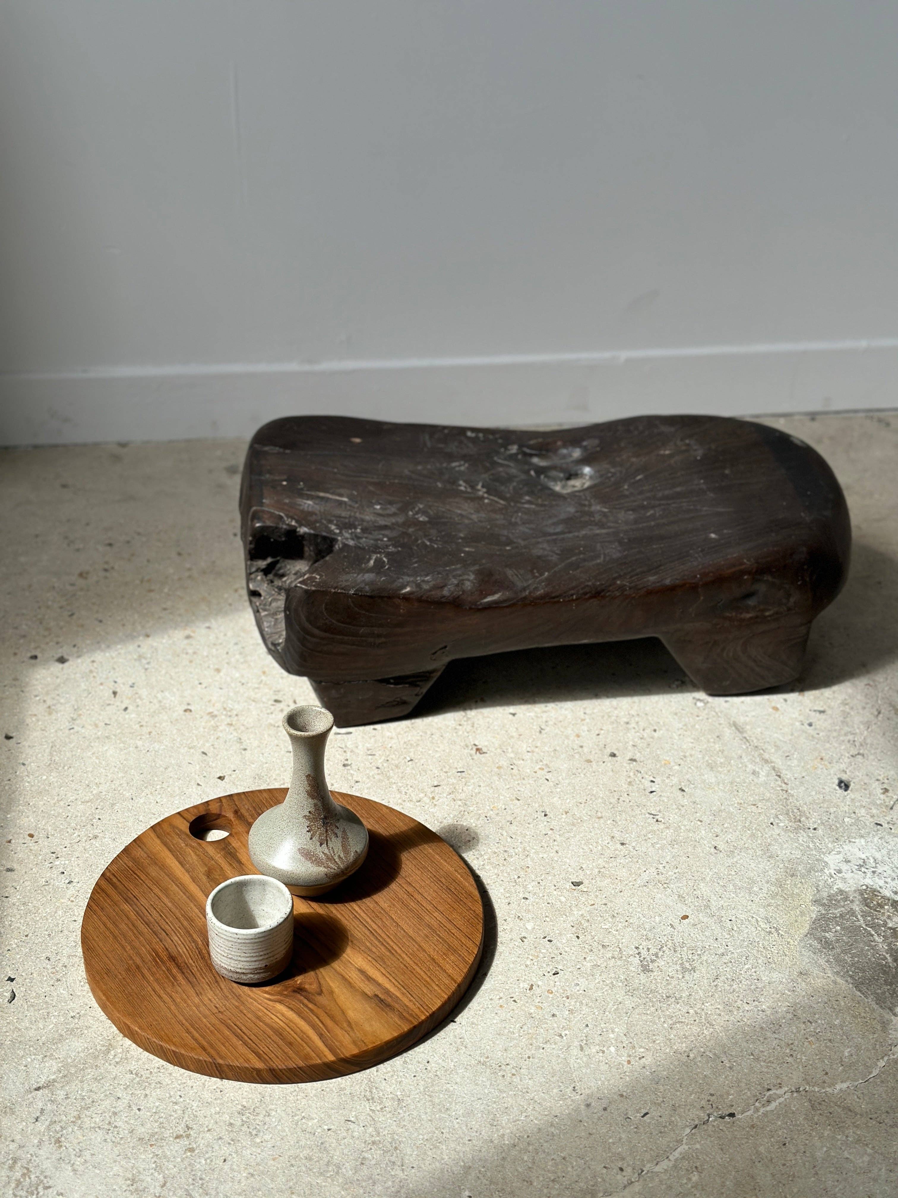 Office Objets – wholesale Skärbräda – Rund skärbräda i urholkad teak D:3077