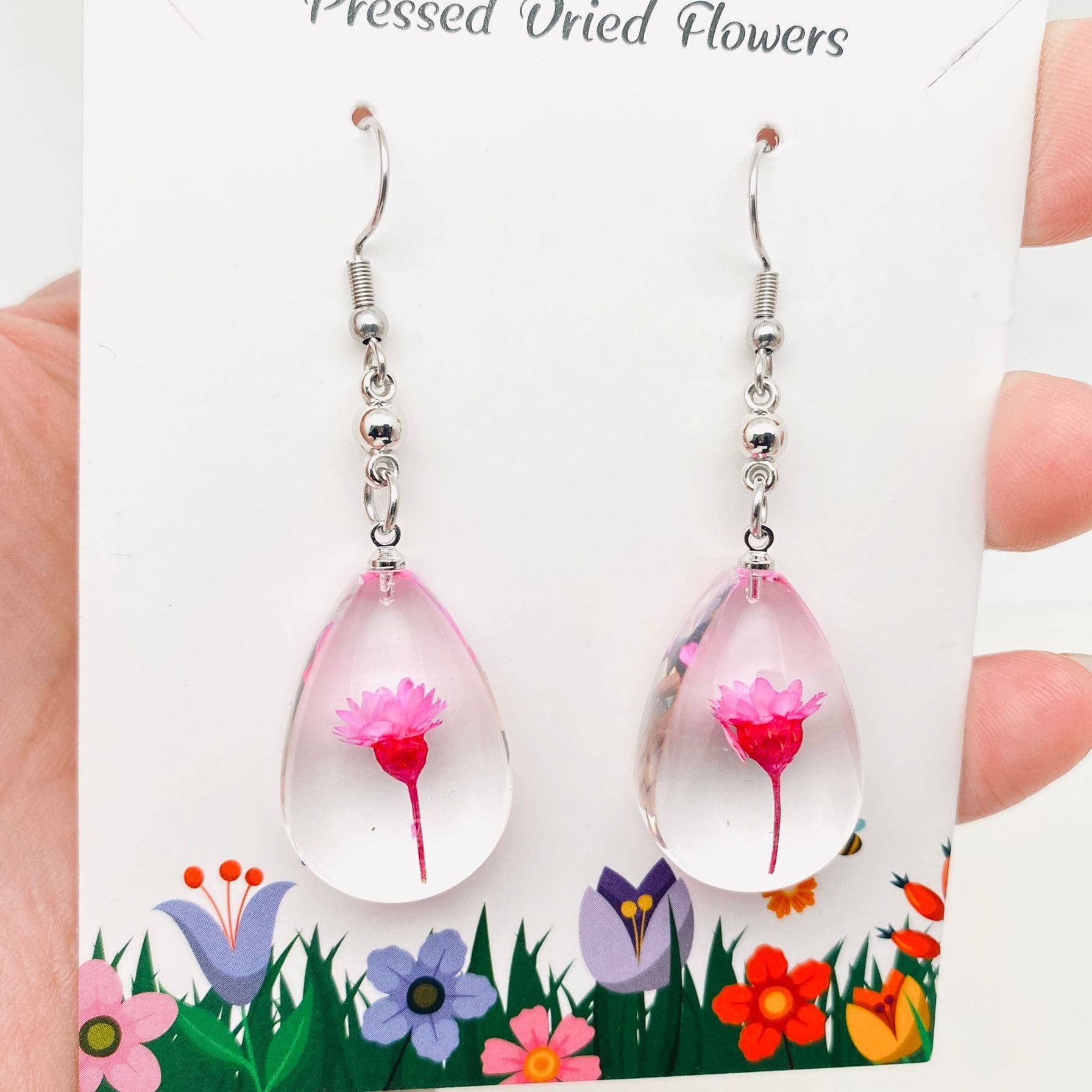 Mio Queena - Vente Boucles d'oreilles pendantes - Boucles d'oreilles pendantes transparentes en forme de goutte en chrysanthème - PDF2