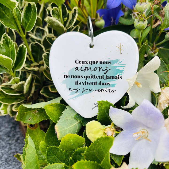 La vie en magenta - Wholesale Outdoor Ornament/Decor - Decorative ceramic funeral heart, those we love1