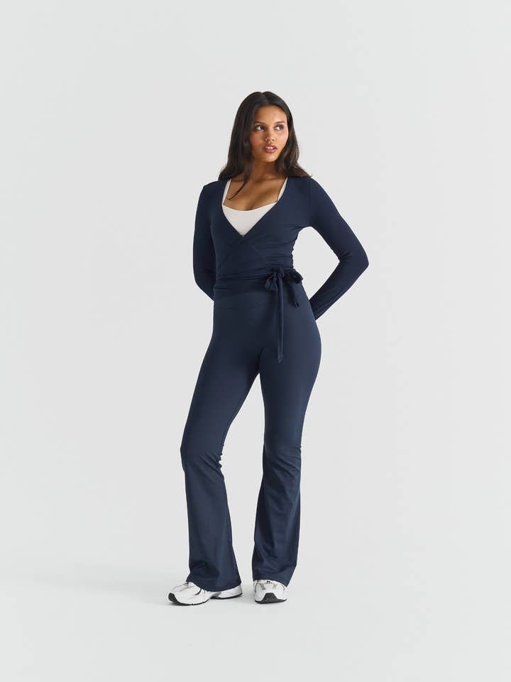 Sisterly Tribe - Wholesale Athletic/Lounge Leggings - Women's - Softsculpt Flared Leggings - Navy1