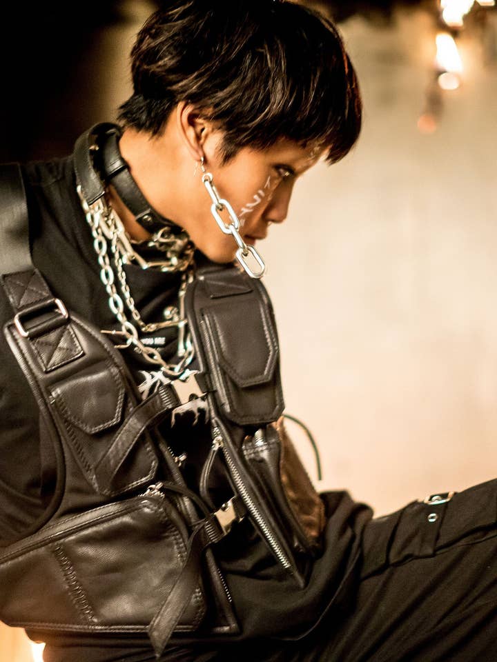 JUNGLE TRIBE - Vente Veste sans manches – femme - Gilet Holster en Cuir Techwear Tactique de Rue7