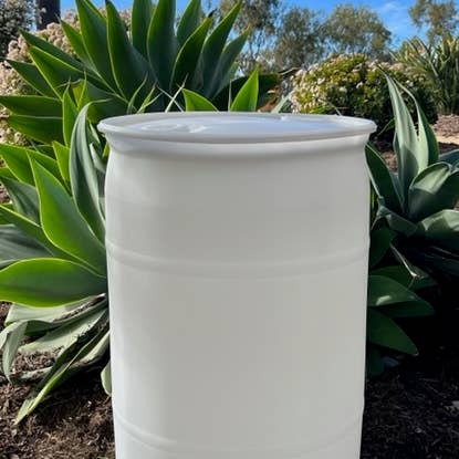 Root and Splendor - Wholesale Liquid Laundry Detergent - Bulk Laundry Detergent 1