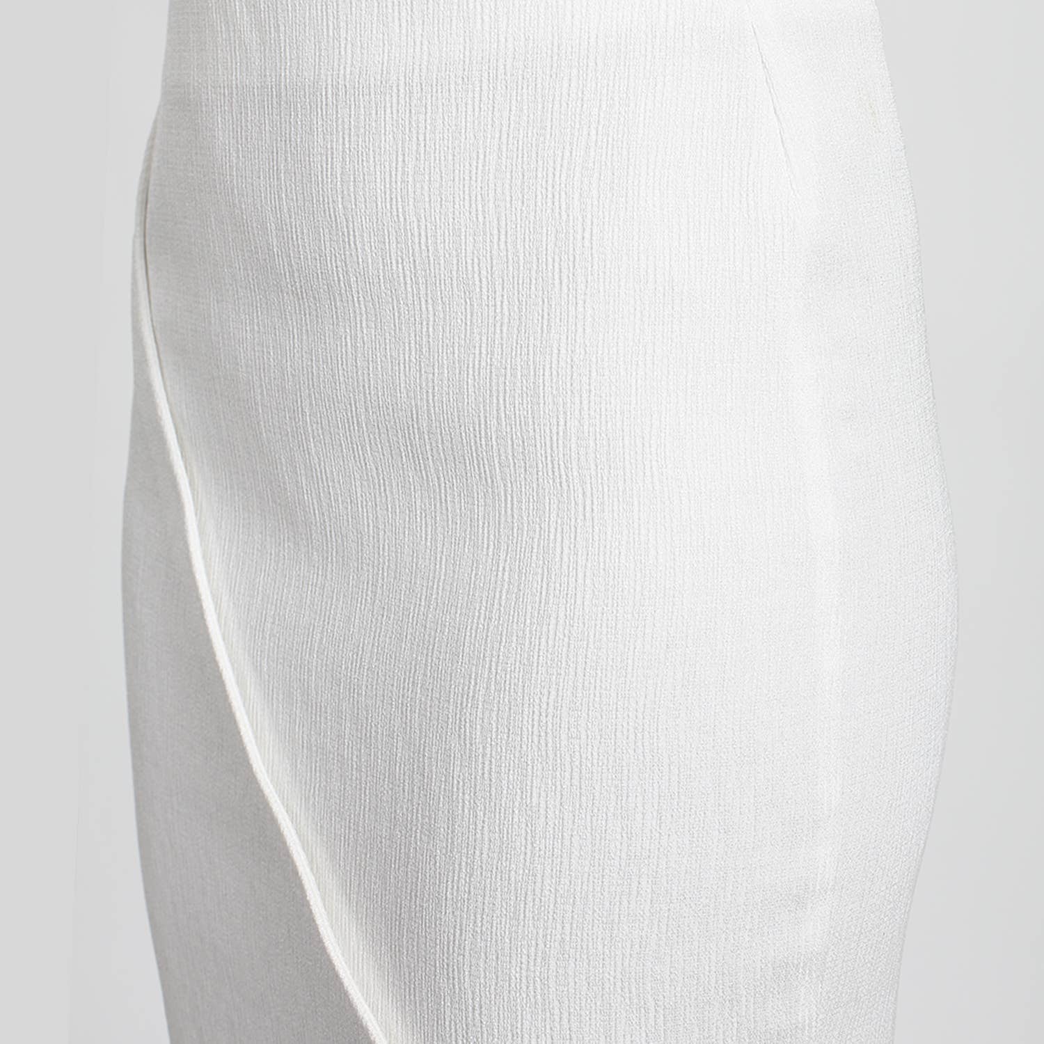 Smart and Joy – Engroshandel Nederdel - Dame – Asymmetrisk nederdel med åben benlomme3