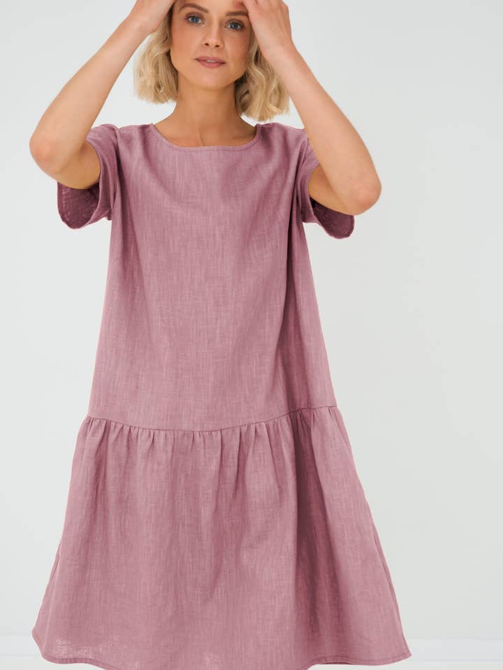 Linneklänning midi, elegant tvättad linneklänning för wholesale av LeMuse