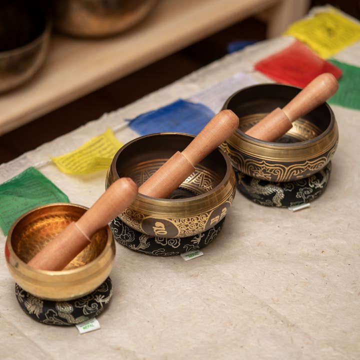 Himalayas Shop - Wholesale Meditation Supplies - Tibetan Healing Singing Bowl Set1