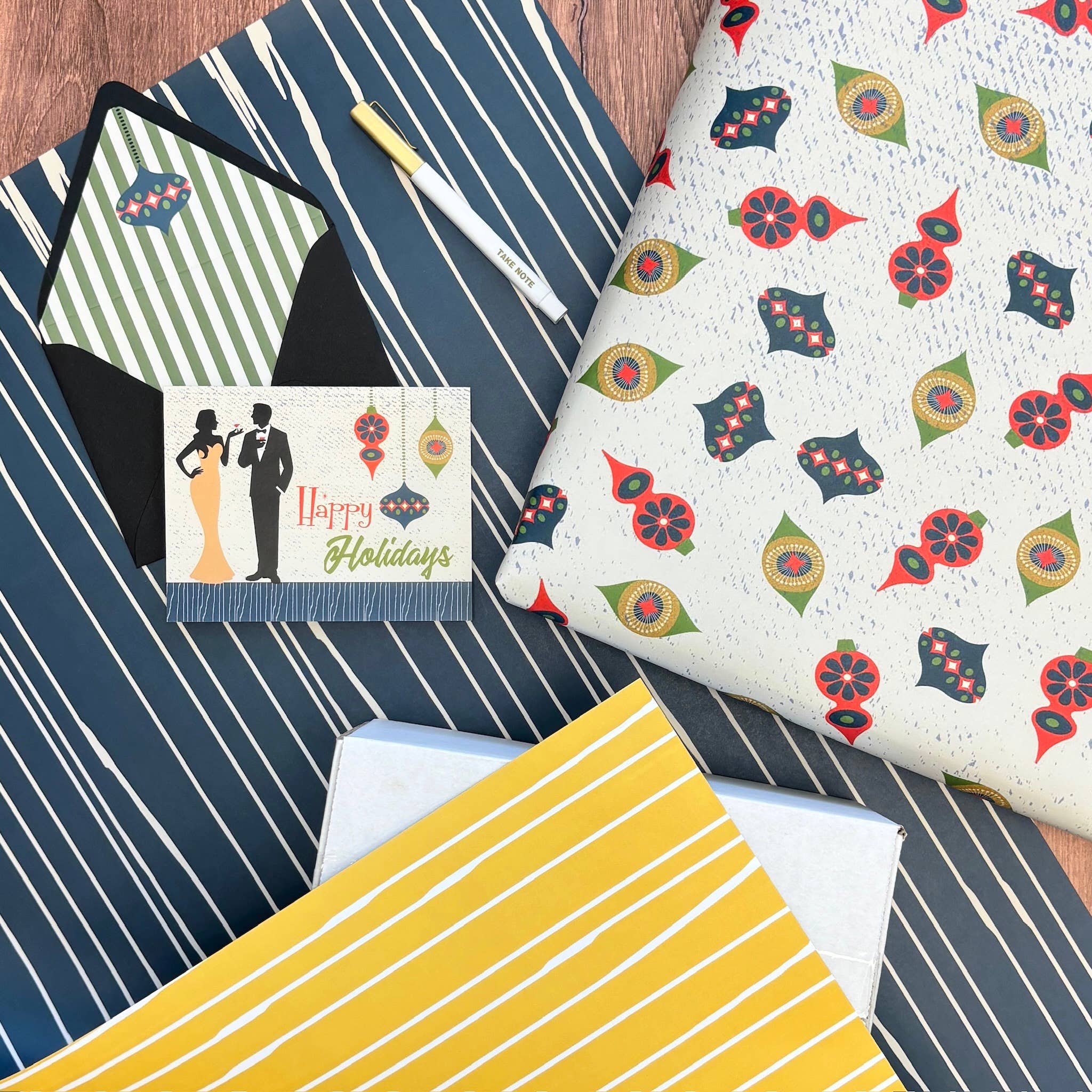 Mod Lounge Paper Company – Engroshandel Gavepapir – Retro Ornament Julegaveindpakning 2 ark i rør6