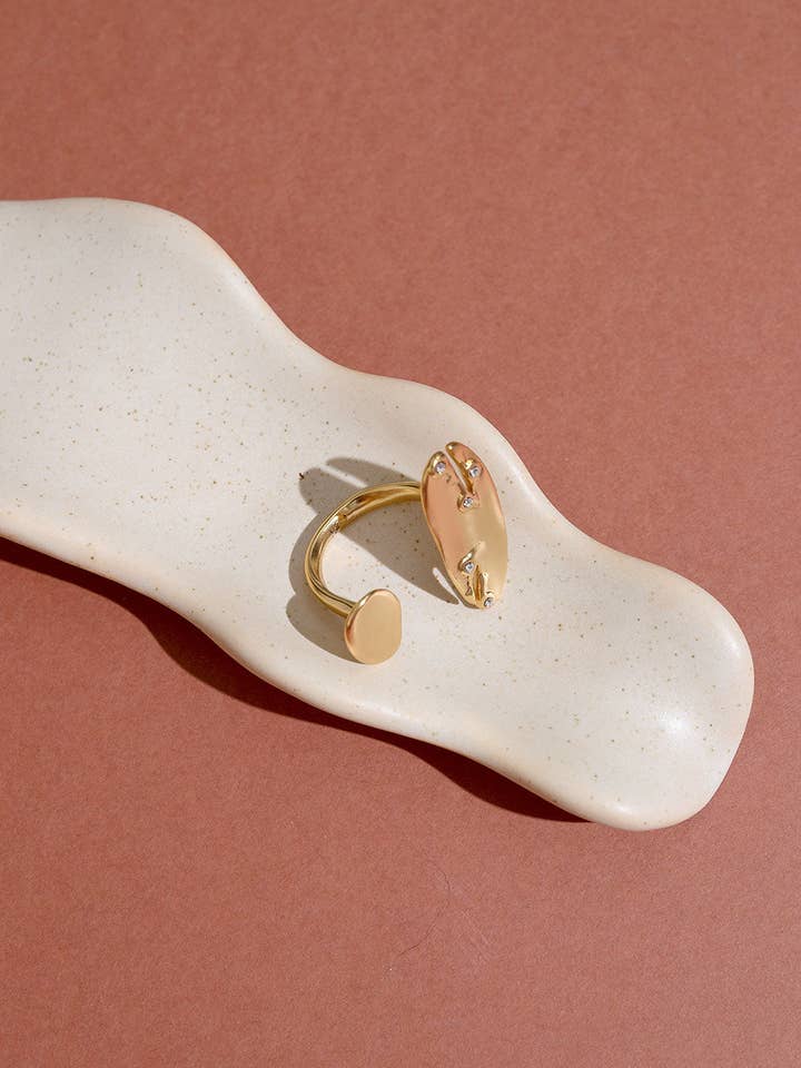 Anel Huggie Orggie por atacado de Rare Matters Jewelry