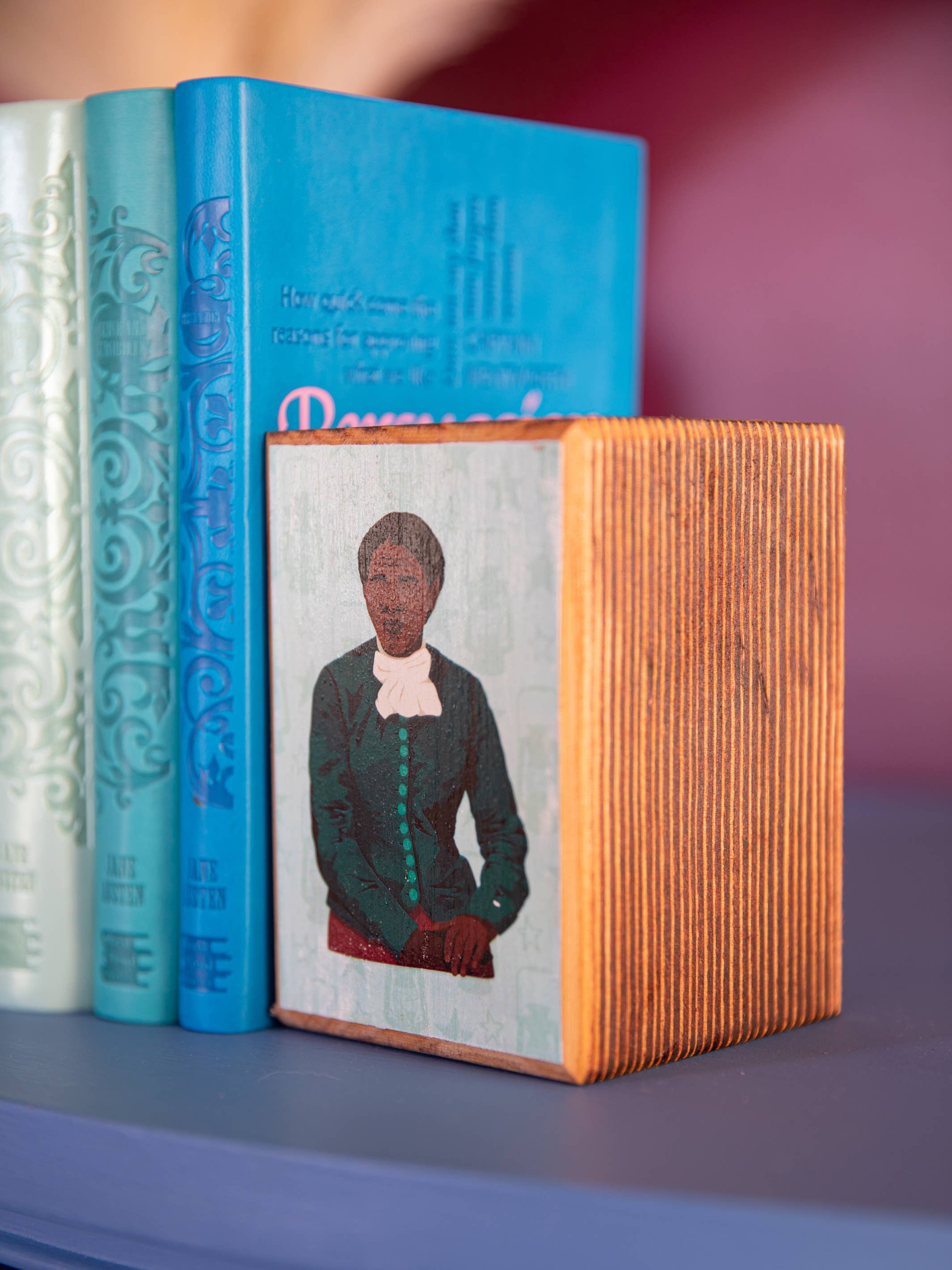 ARCHd – Suporte para livros por atacado – Conjunto de Bookend Harriet Tubman4