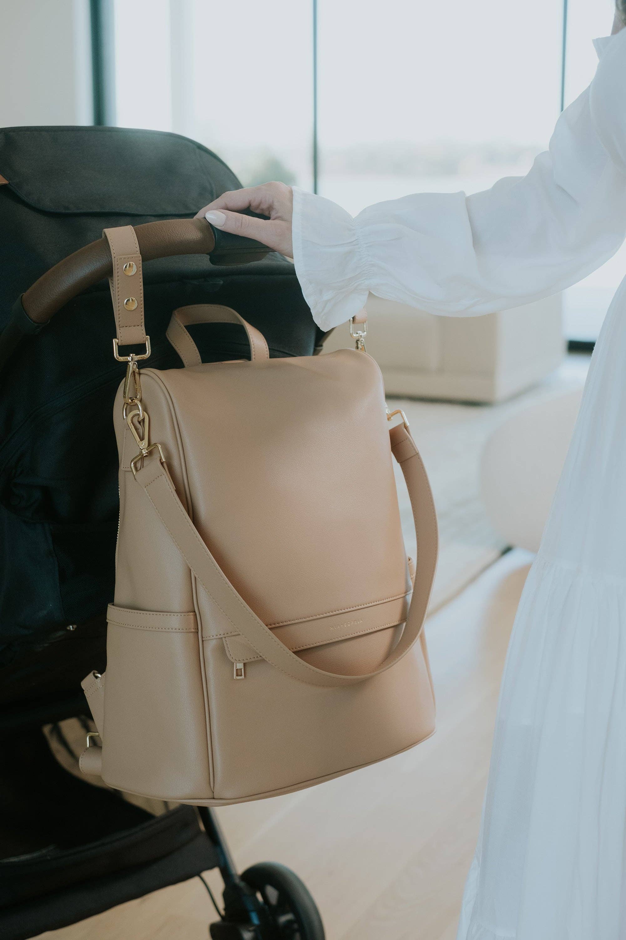 Mia + Sophia – Engroshandel Bletaske - Baby – Mia pusletaske med stelremme, flaskebholder og pusleunderlag29