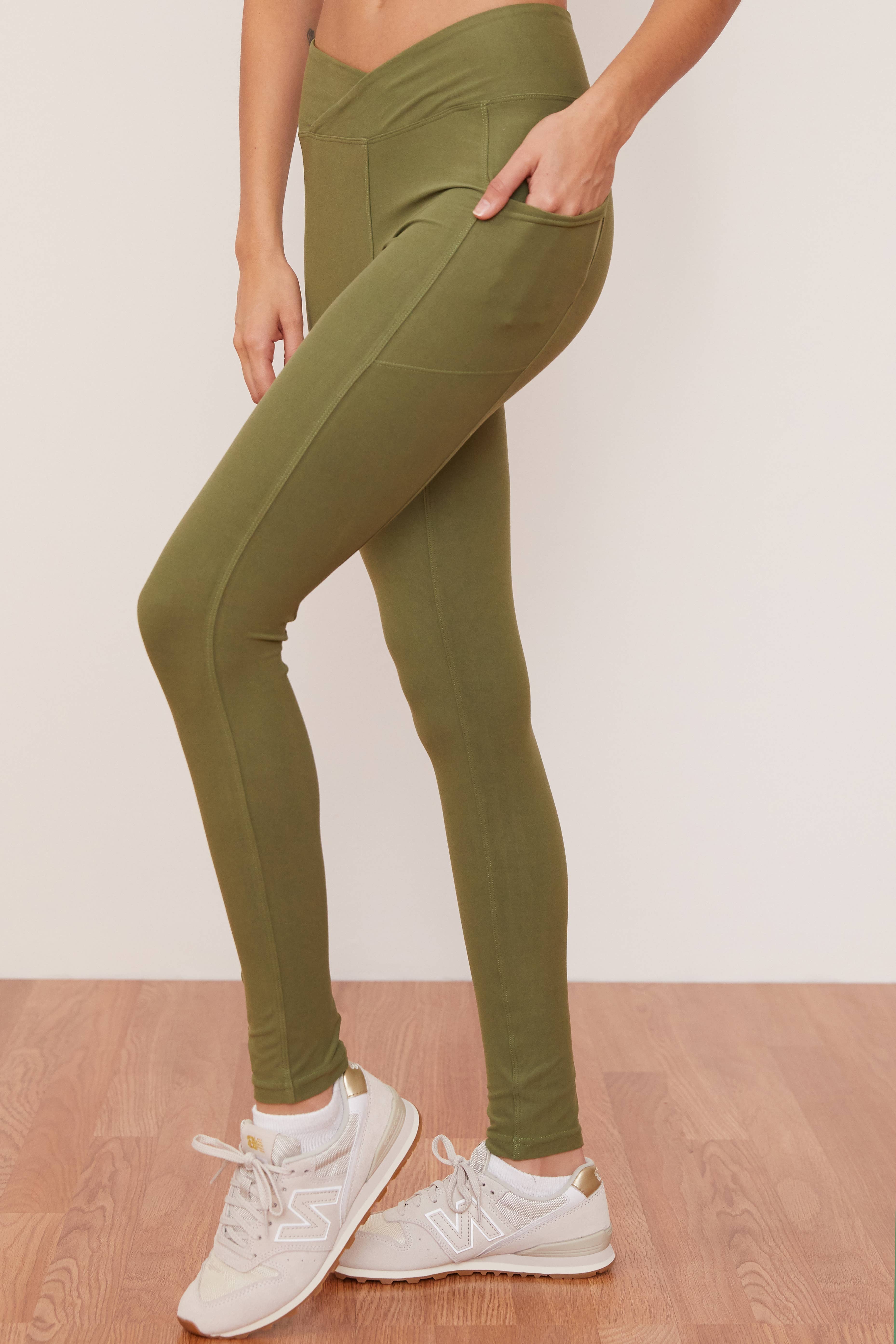 Eucalyptus Crossover Pocket Legging for wholesale on Faire0