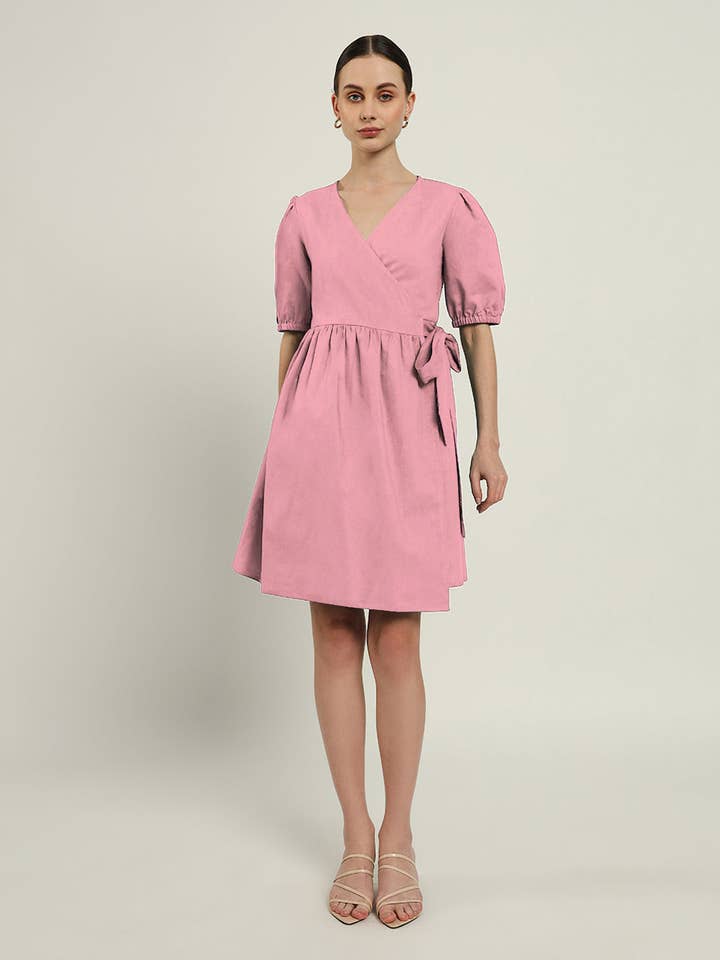 La robe en coton rose fondant Inzai pour la vente par Thevasa