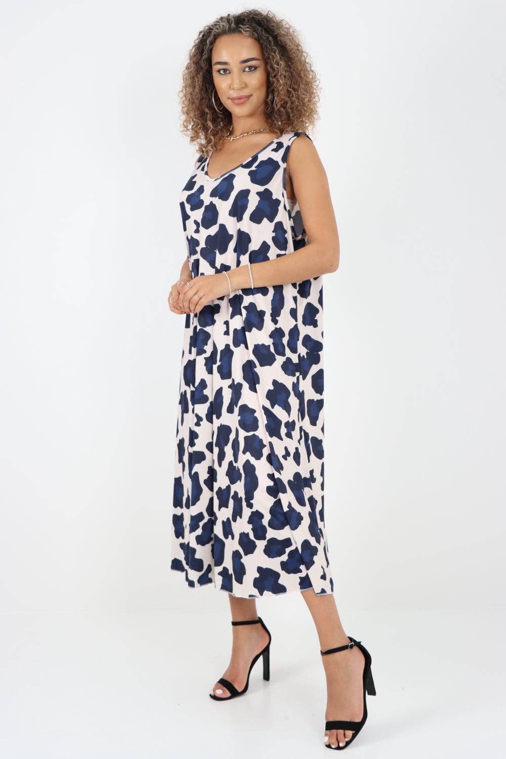 Miss Bold - Vendita all'ingrosso Vestito - Donna - Abito longuette senza maniche con stampa animalier italiana17