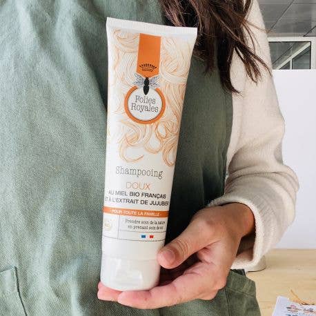 French Organic Honey Gentle Shampoo for wholesale by Folies Royales