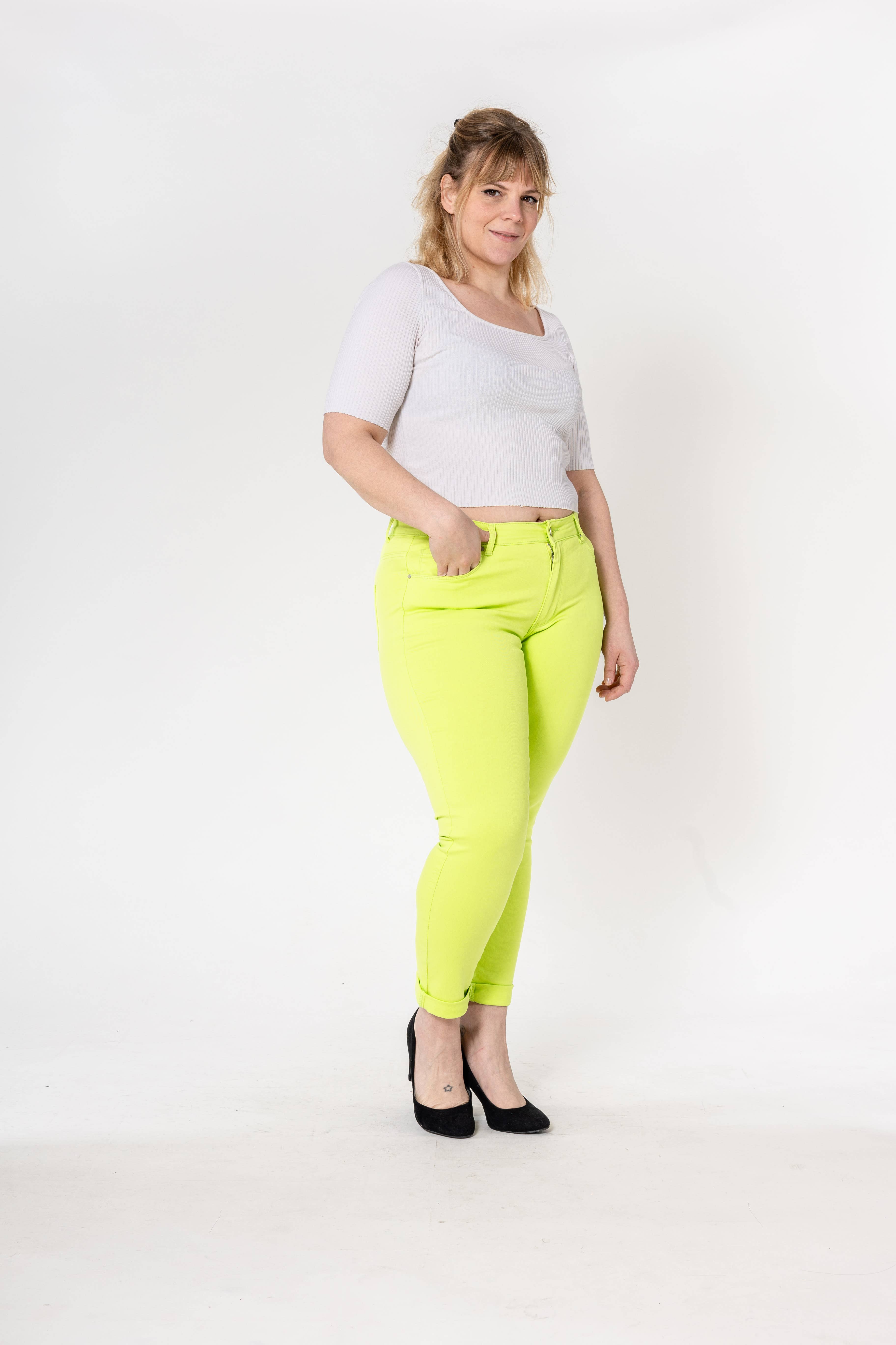 Nina Carter – Calças - Mulher por atacado – Tamanho Plus Curve Plus Tamanho Voltar ao Pescoço P19989