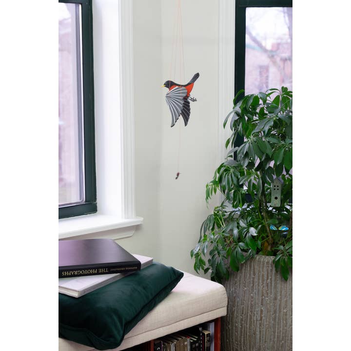 Tulia's Artisan Gallery - Wholesale Mobiel - Robin Bird Flying Mobile3