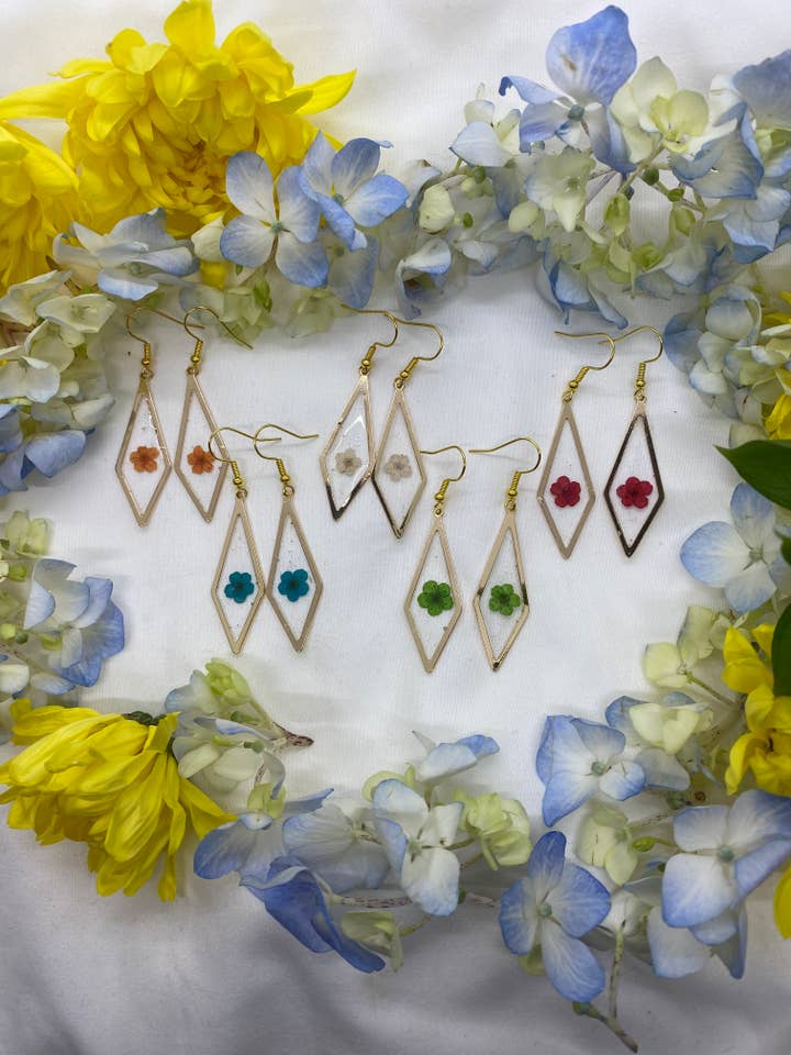 Etui für echte Blumenohrringe (Gold-Diamant-Fassung) für den Großhandel von Lucky Lucky Studios