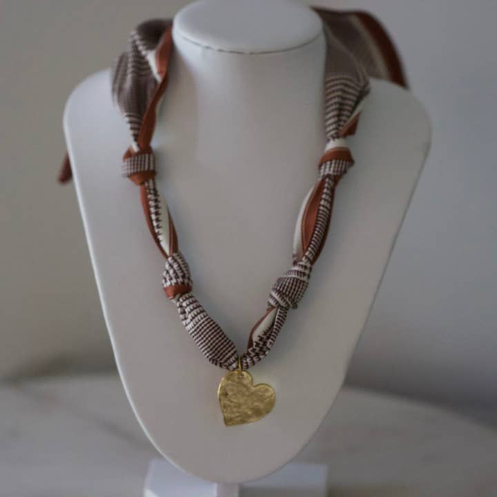 Colar Cachecol Coração Sienna por atacado de Deep South Originals Inc.