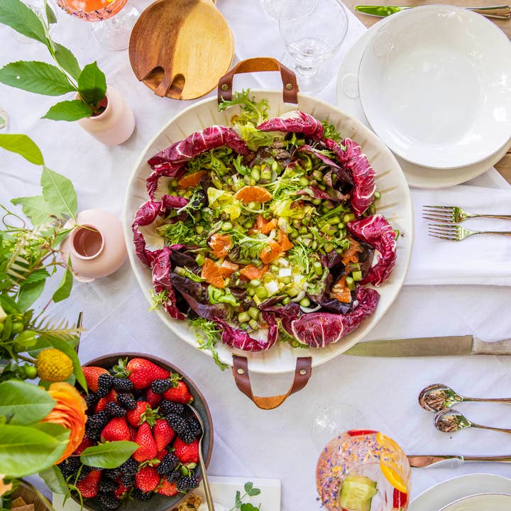 latta in metallo bianco Sale con Petali di Fiore in vendita all'ingrosso su Faire7