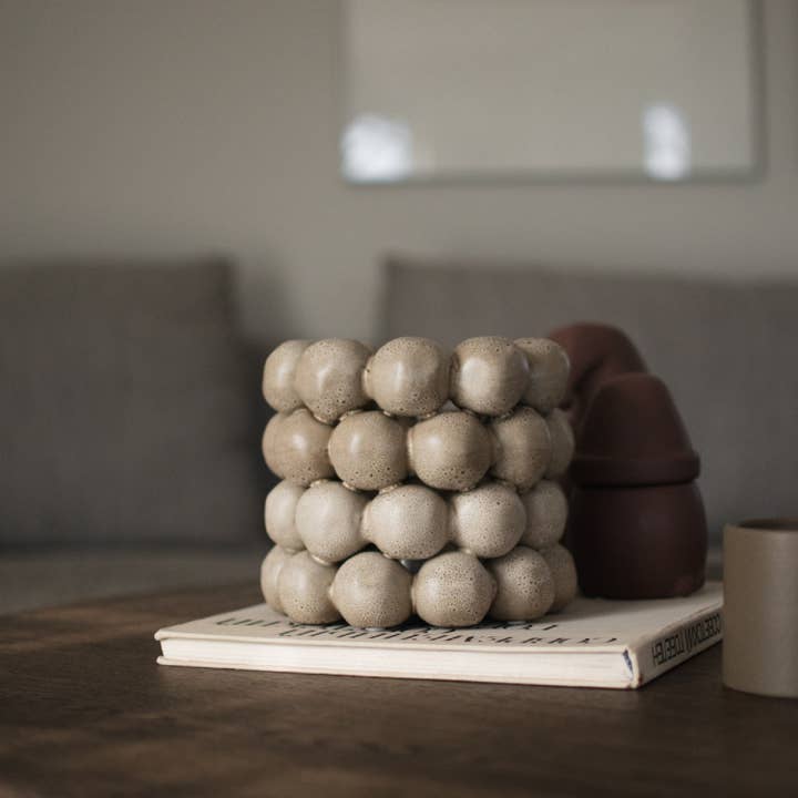 Bright Beige for wholesale on Faire2