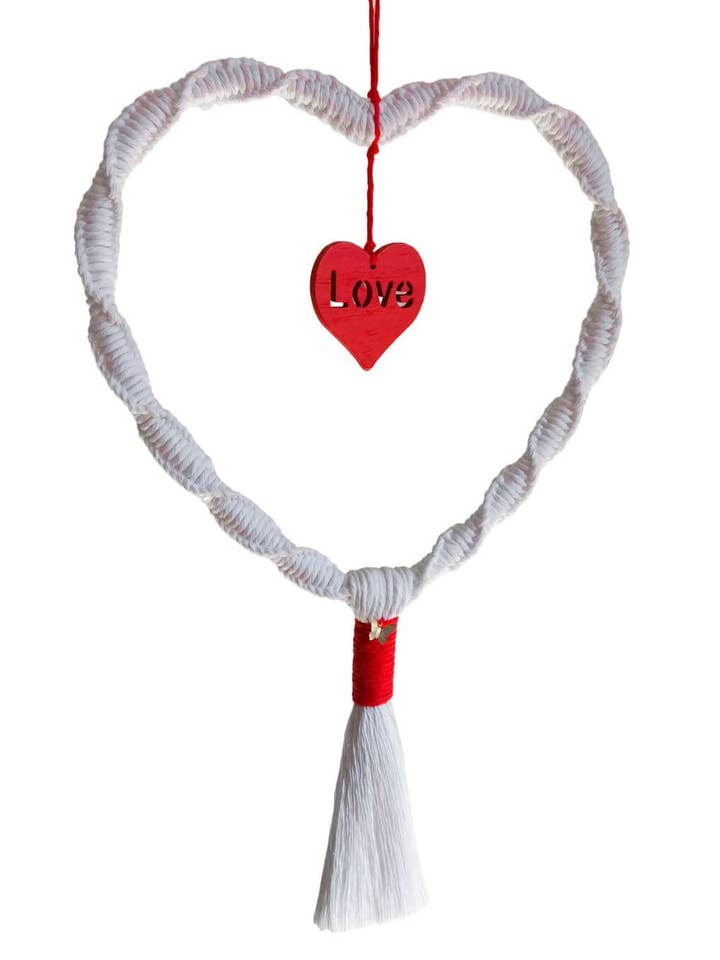 Macrame decoration - Varenna Heart for wholesale by Zaumi Loop