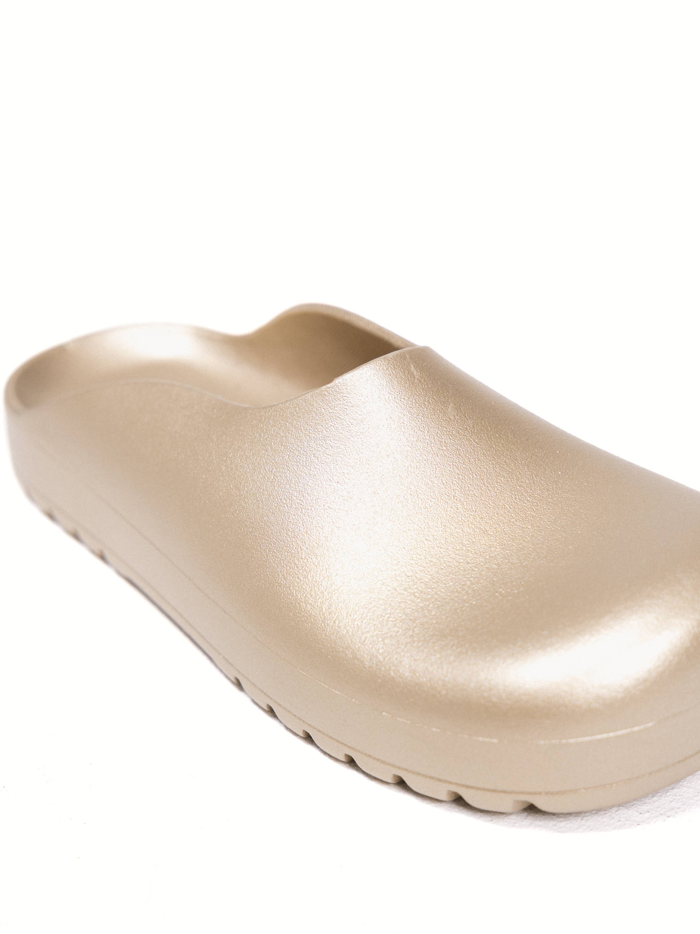 SMF - Wholesale Sandals - Women's - 249975 - Metallic clog sandals2