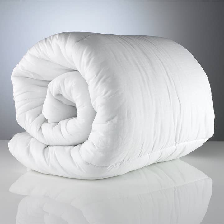 Polycotton Double Hollowfibre Duvet for wholesale by Linens Limited