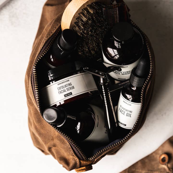 Roosevelt Supply Co. - Wholesale Toiletry Bag - Men's - Waxed canvas toiletry bag
